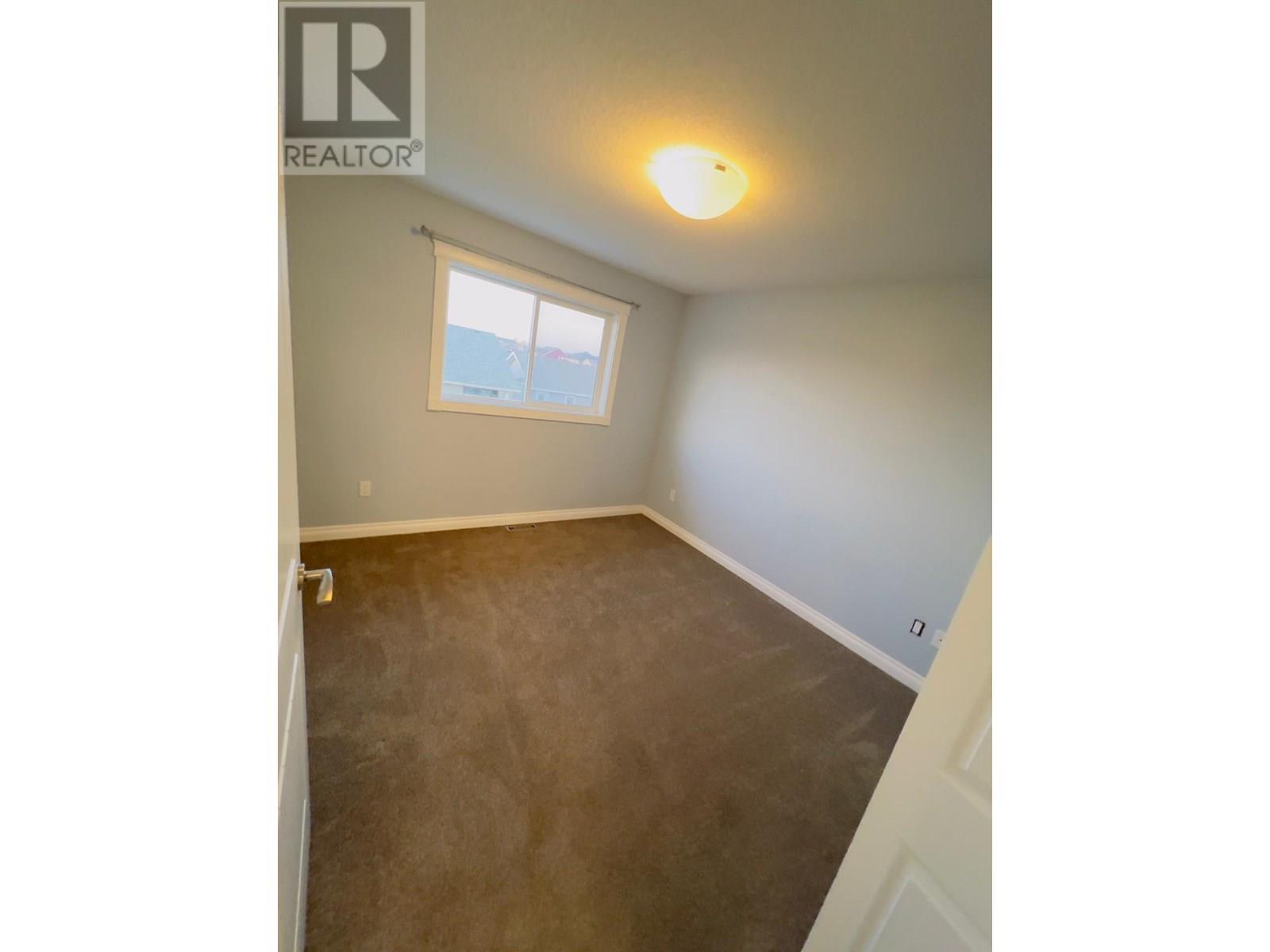 11022 104a Avenue, Fort St. John, British Columbia  V1J 0J3 - Photo 10 - R3020230