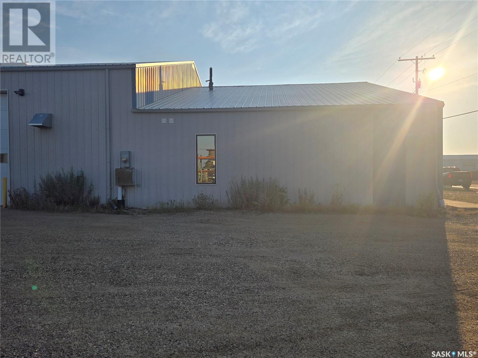 64 Devonian Street, Estevan, Saskatchewan  S4A 2A4 - Photo 7 - SK010820