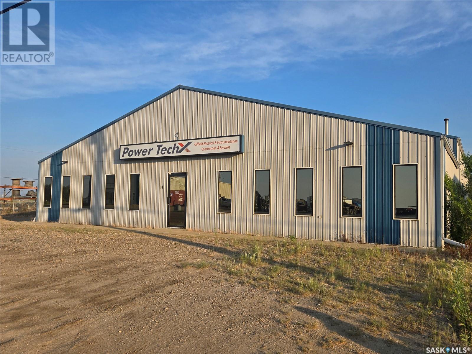 64 Devonian Street, Estevan, Saskatchewan  S4A 2A4 - Photo 8 - SK010820