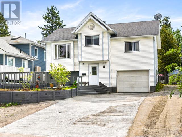Property at 11 GARNET CRESCENT image 1