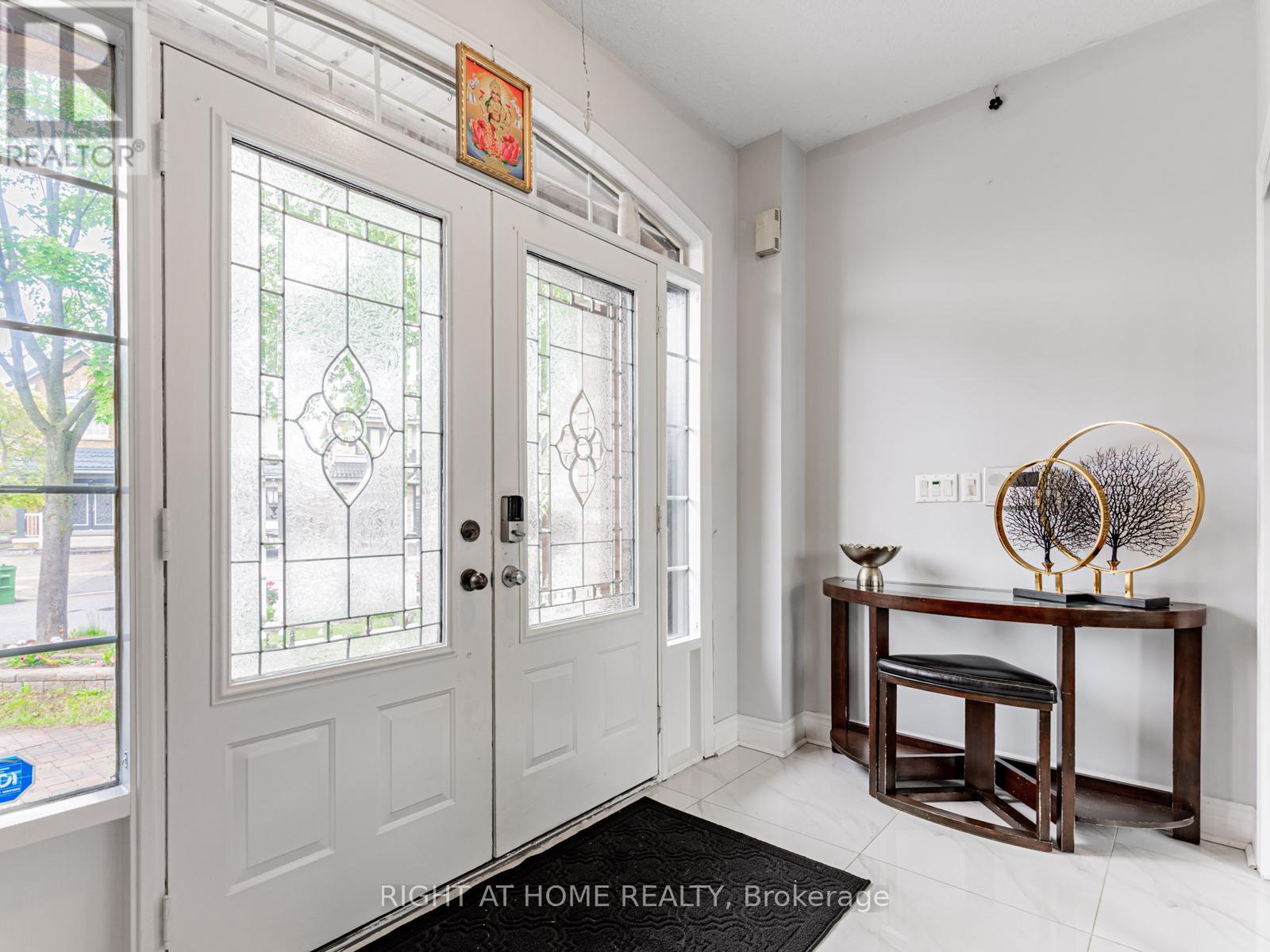 Property at 34 LOGGERHEAD GROVE image 5