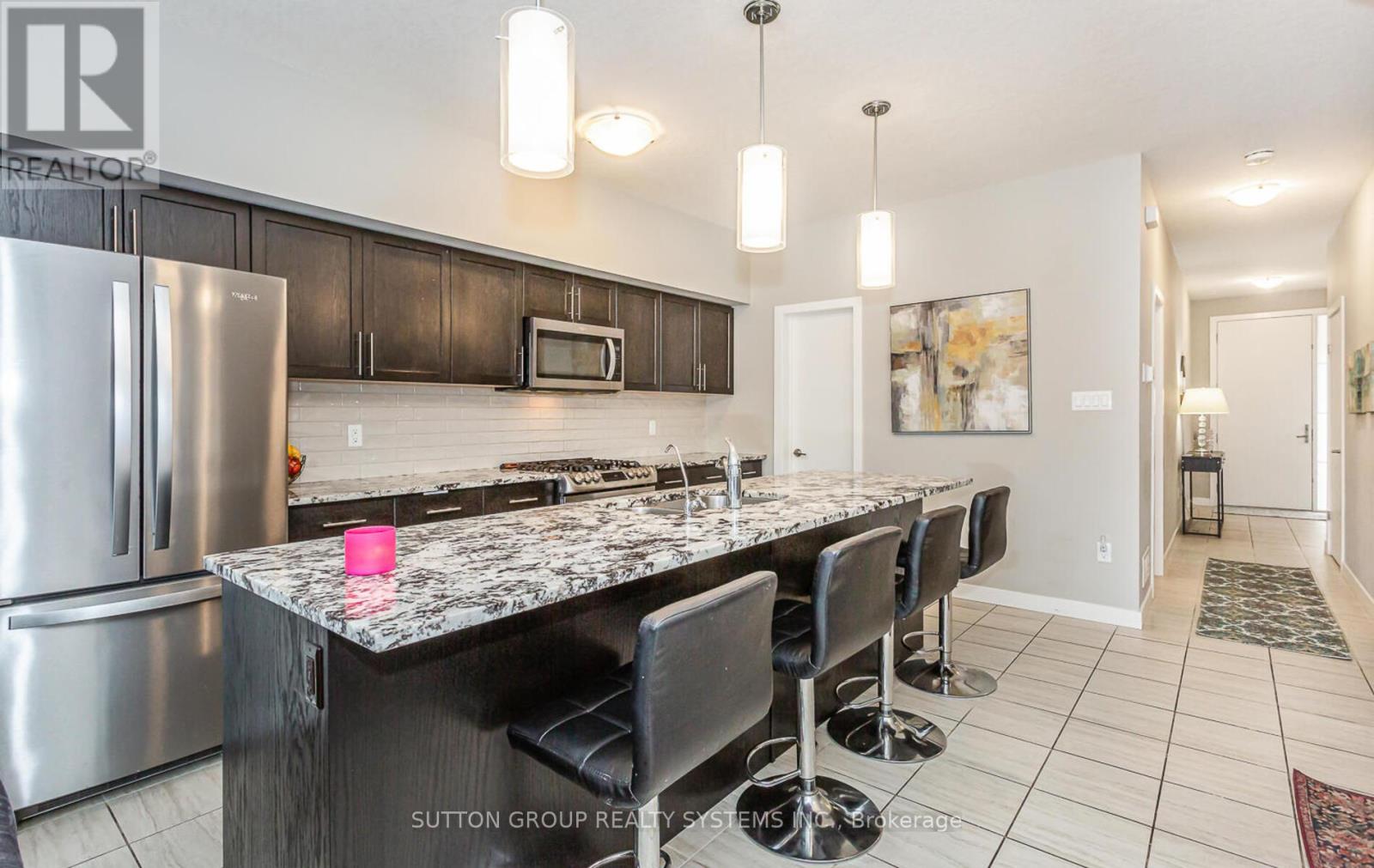 917 Robert Ferrie Drive, Kitchener, Ontario  N2R 0P2 - Photo 10 - X12246038