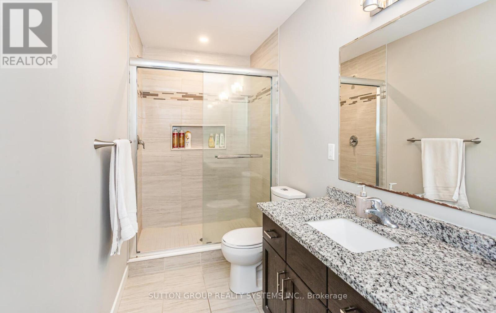 917 Robert Ferrie Drive, Kitchener, Ontario  N2R 0P2 - Photo 24 - X12246038