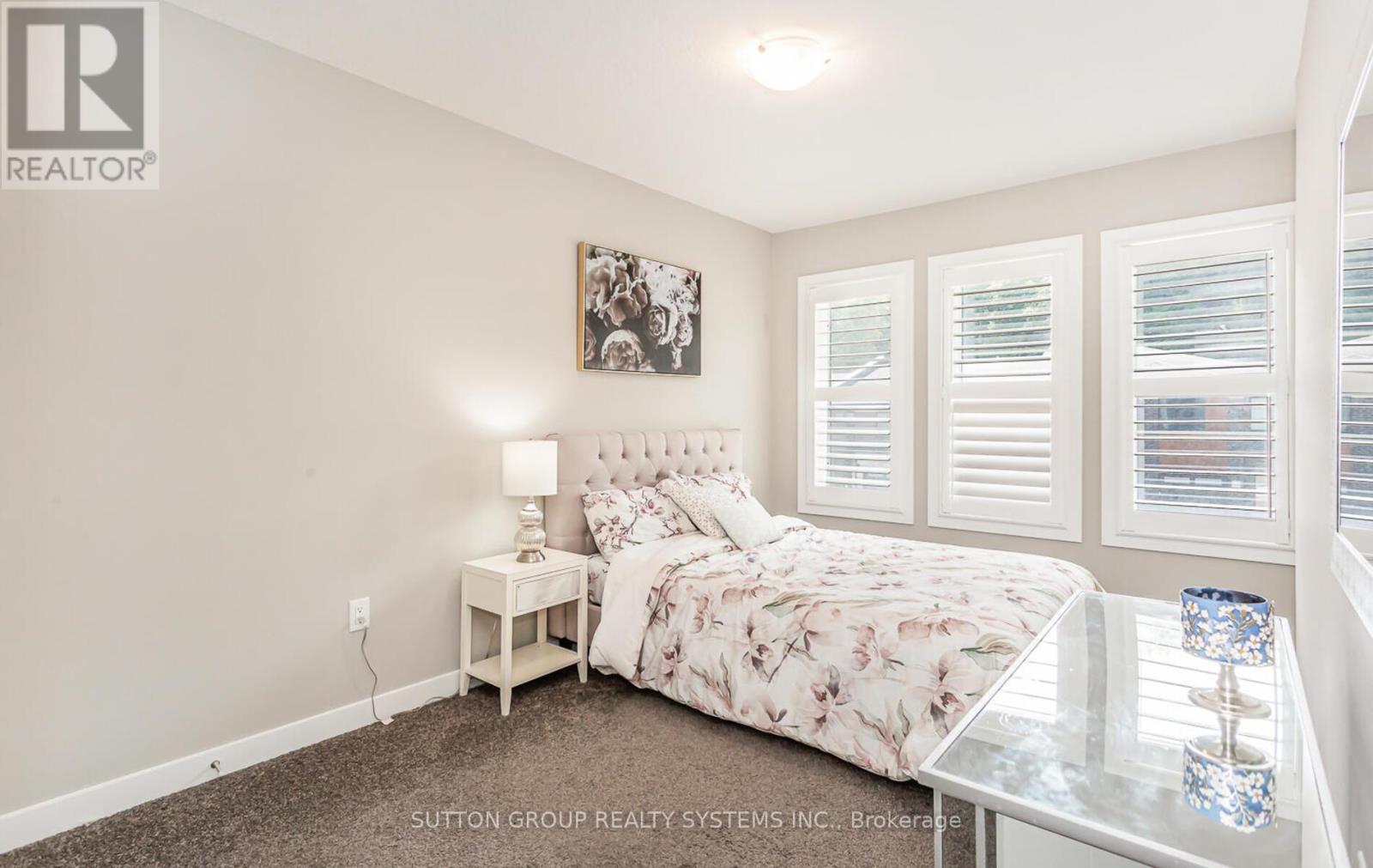 917 Robert Ferrie Drive, Kitchener, Ontario  N2R 0P2 - Photo 26 - X12246038
