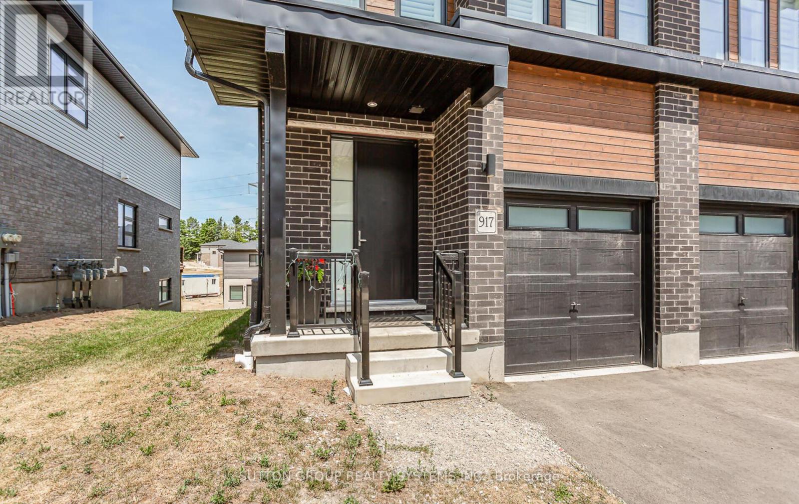 Property at 917 ROBERT FERRIE DRIVE image 3