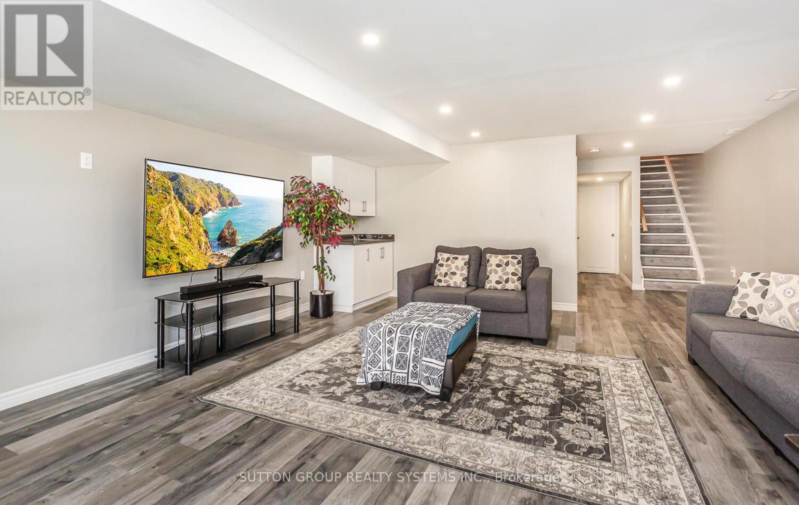 917 Robert Ferrie Drive, Kitchener, Ontario  N2R 0P2 - Photo 31 - X12246038