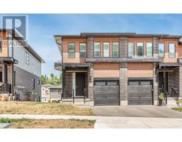917 ROBERT FERRIE DRIVE, Kitchener, Ontario