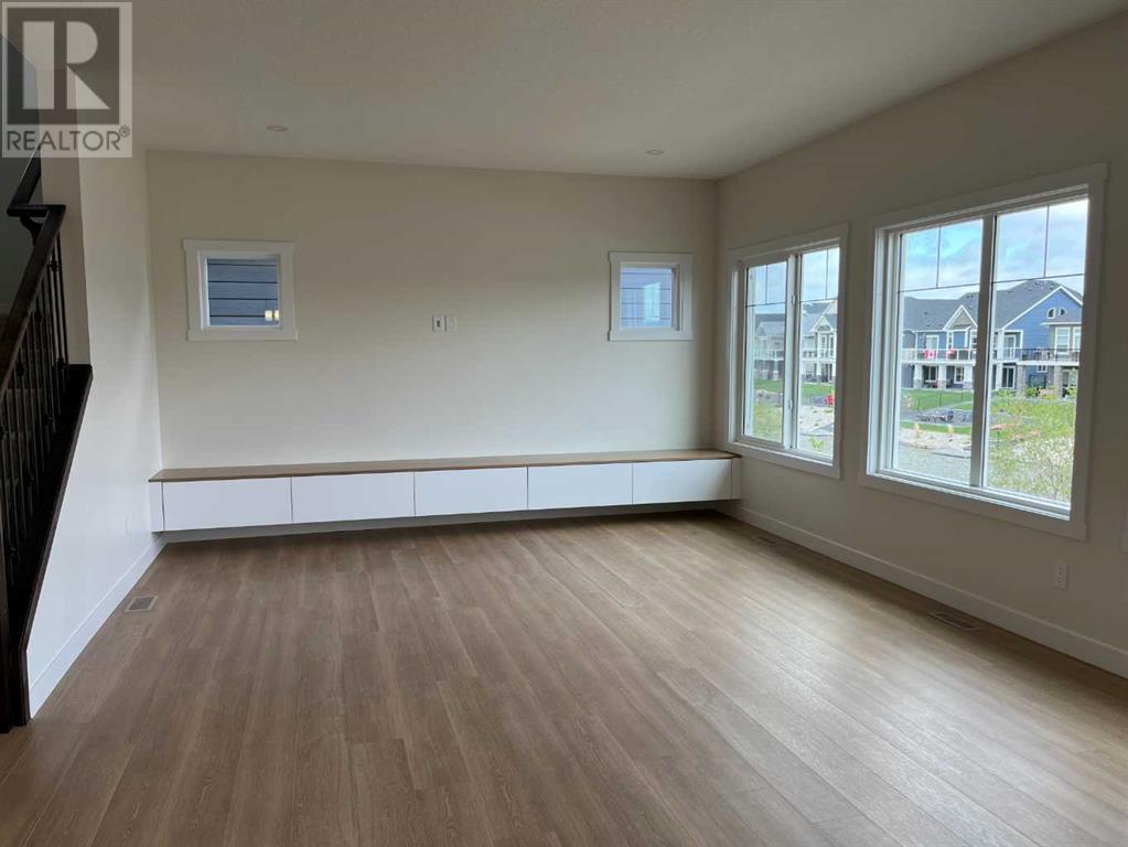 Property at 1642 Baywater Street SW image 5