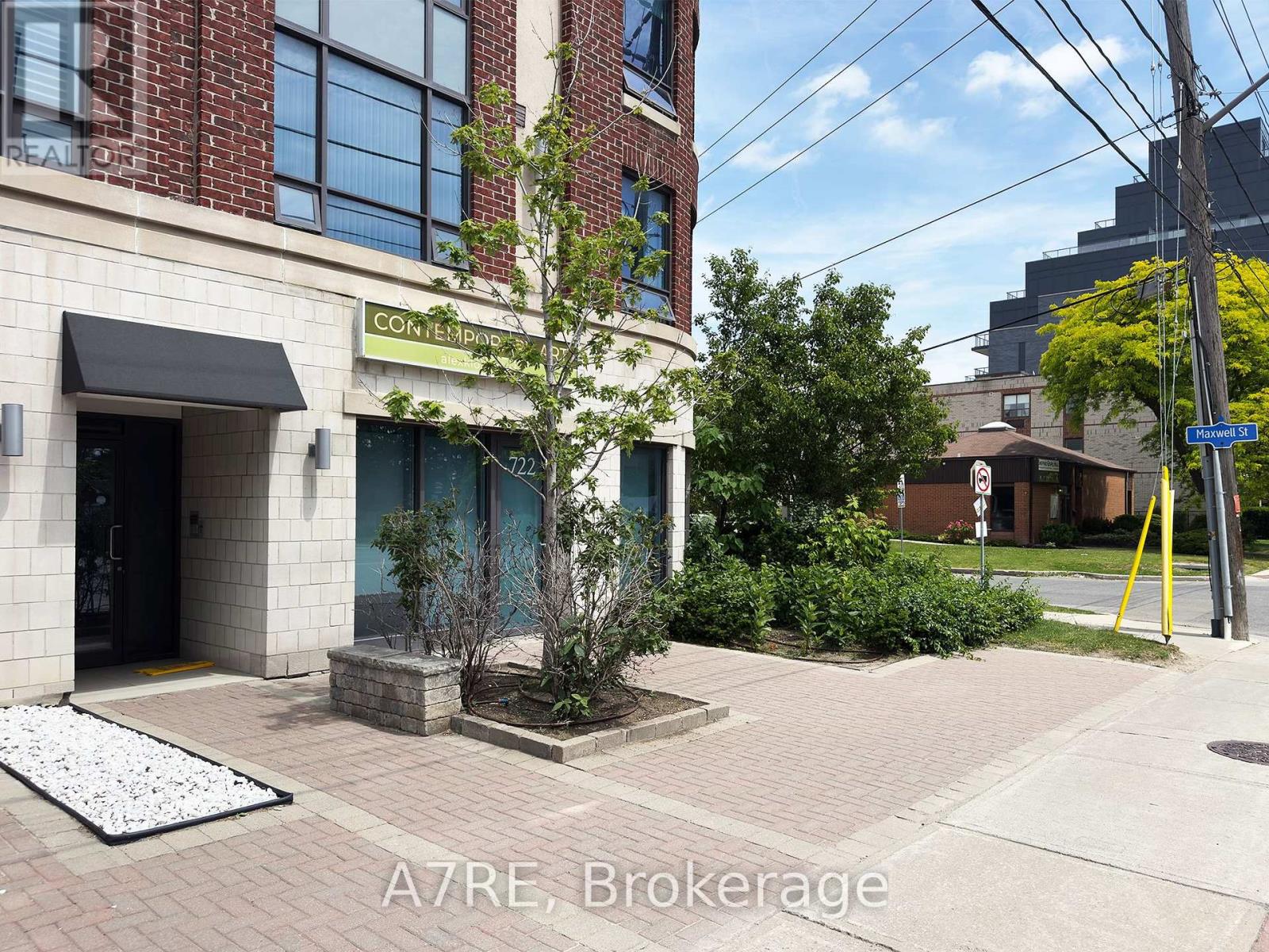 Property at 203 - 724 SHEPPARD AVENUE W image 5