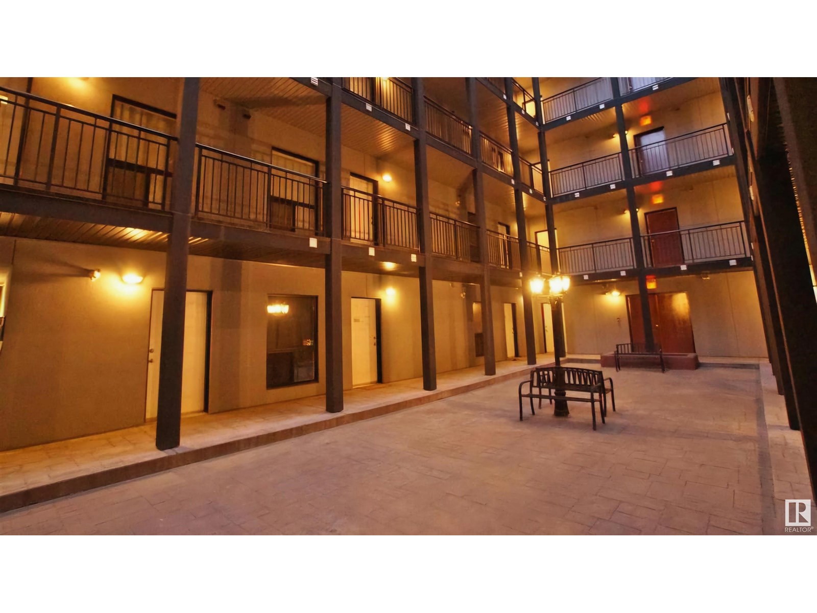 #108 10518 113 ST NW, Edmonton, Alberta