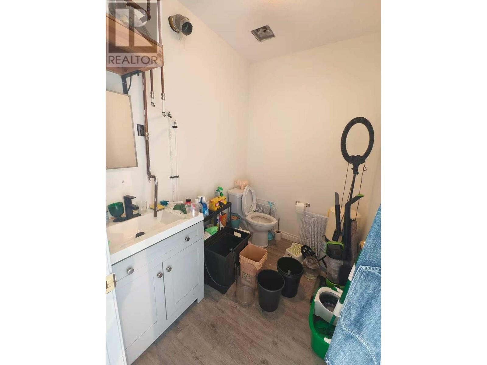 110 3800 Chatham Street, Richmond, British Columbia  V7E 2Z3 - Photo 8 - C8070303