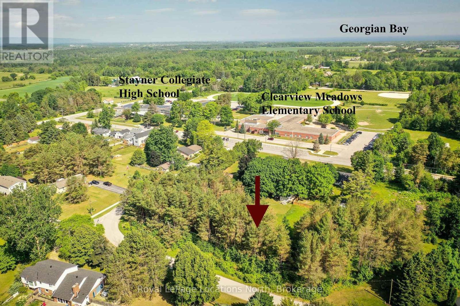 8 Jonathan Court, Clearview, Ontario  L0M 1S0 - Photo 1 - S12238697