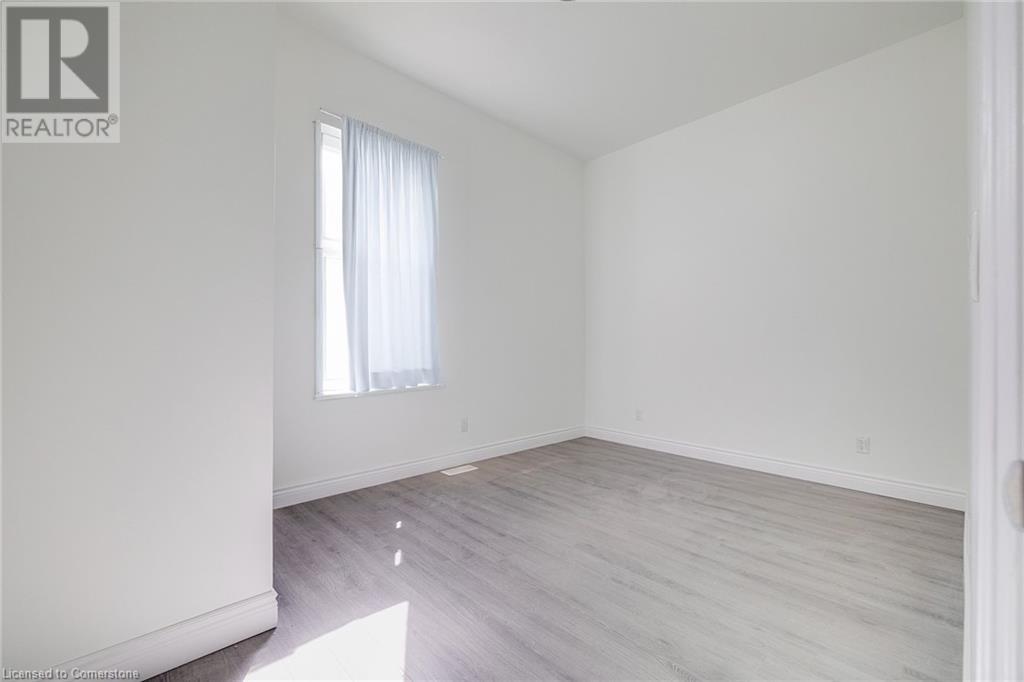 445 Hamilton Road, London, Ontario  N5Z 1S2 - Photo 13 - 40744978