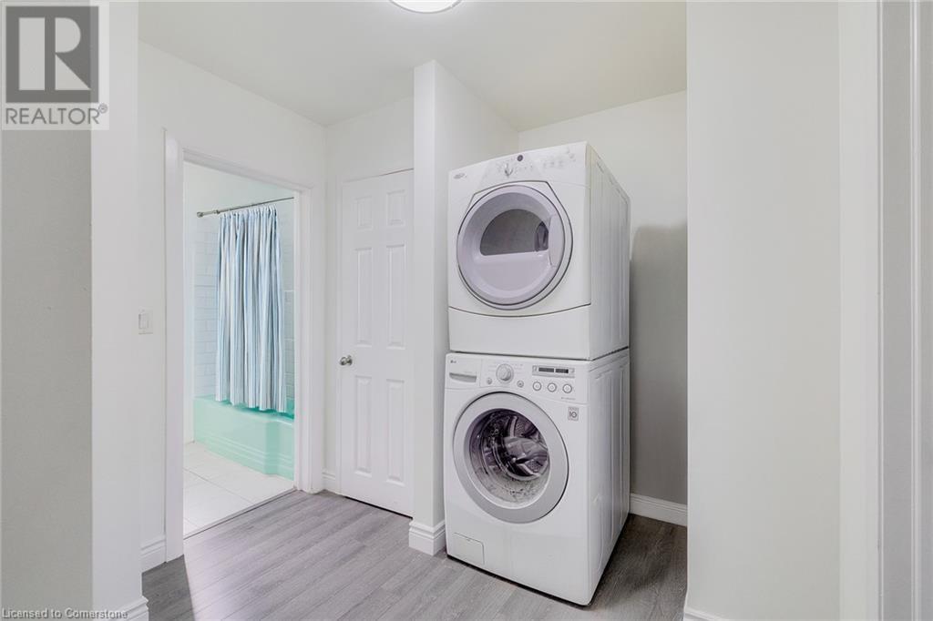 445 Hamilton Road, London, Ontario  N5Z 1S2 - Photo 8 - 40744978