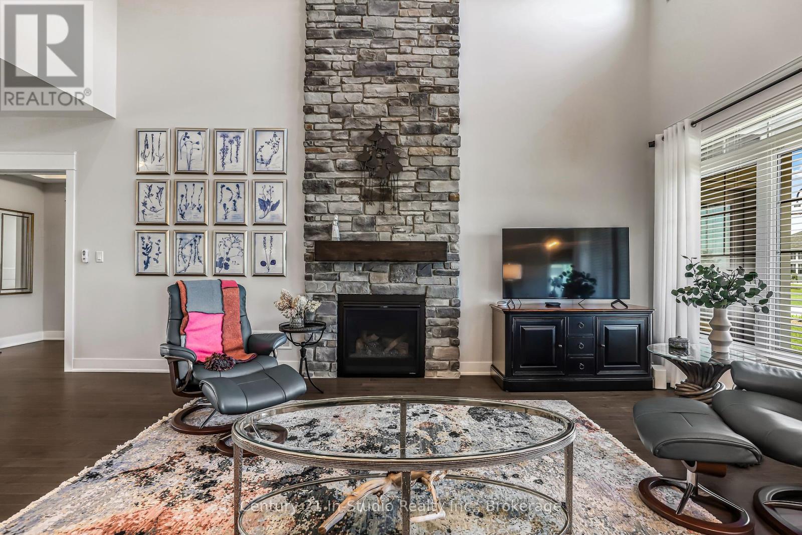 209 Snowberry Lane, Georgian Bluffs, Ontario  N0H 1S0 - Photo 20 - X12246162