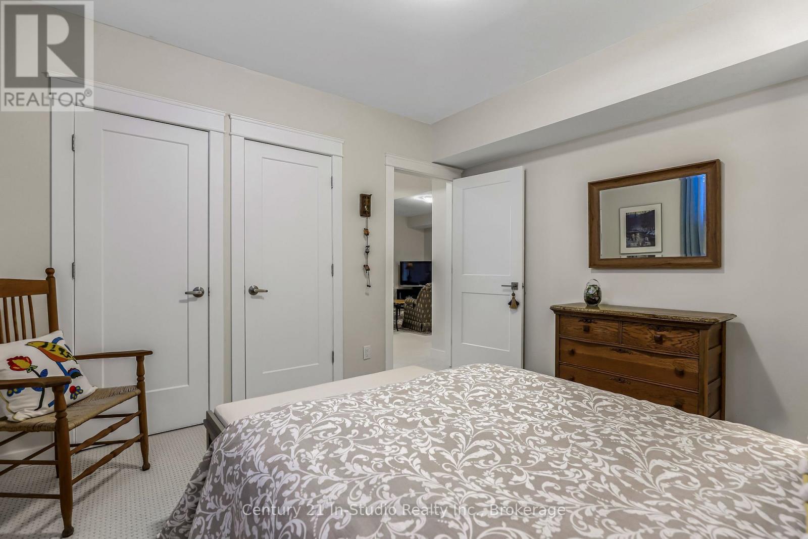 209 Snowberry Lane, Georgian Bluffs, Ontario  N0H 1S0 - Photo 43 - X12246162