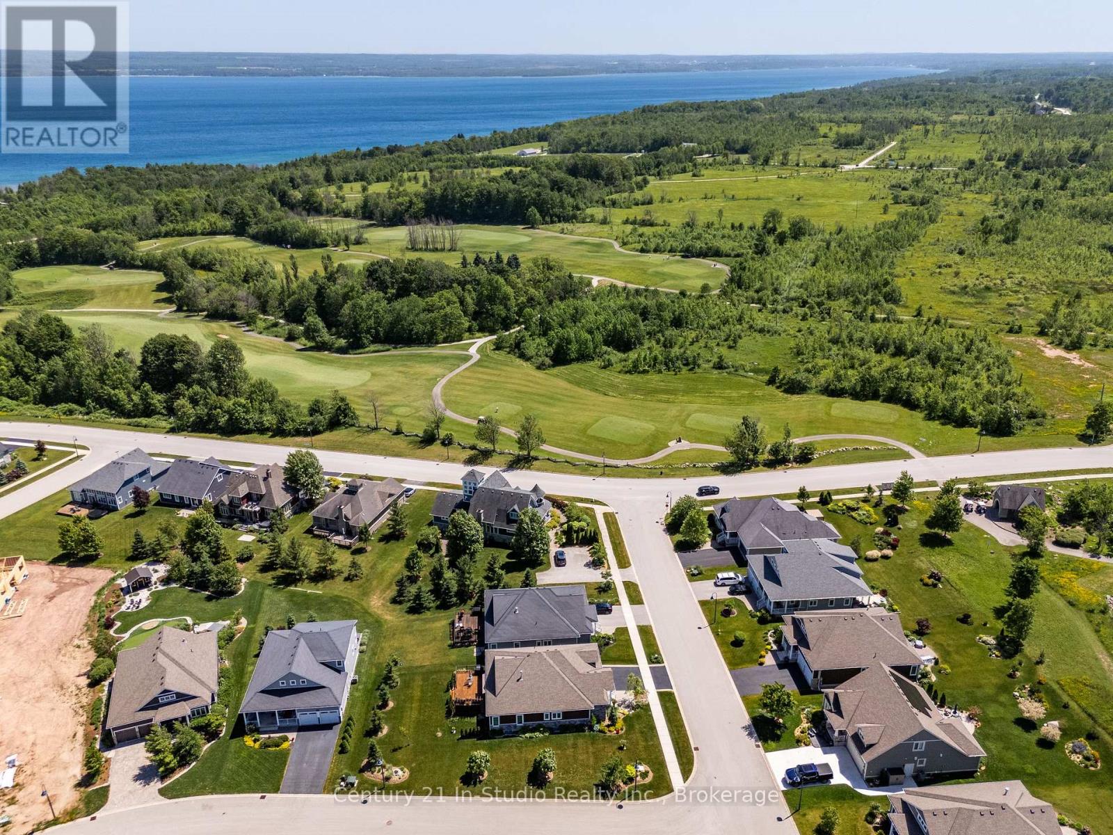209 Snowberry Lane, Georgian Bluffs, Ontario  N0H 1S0 - Photo 47 - X12246162