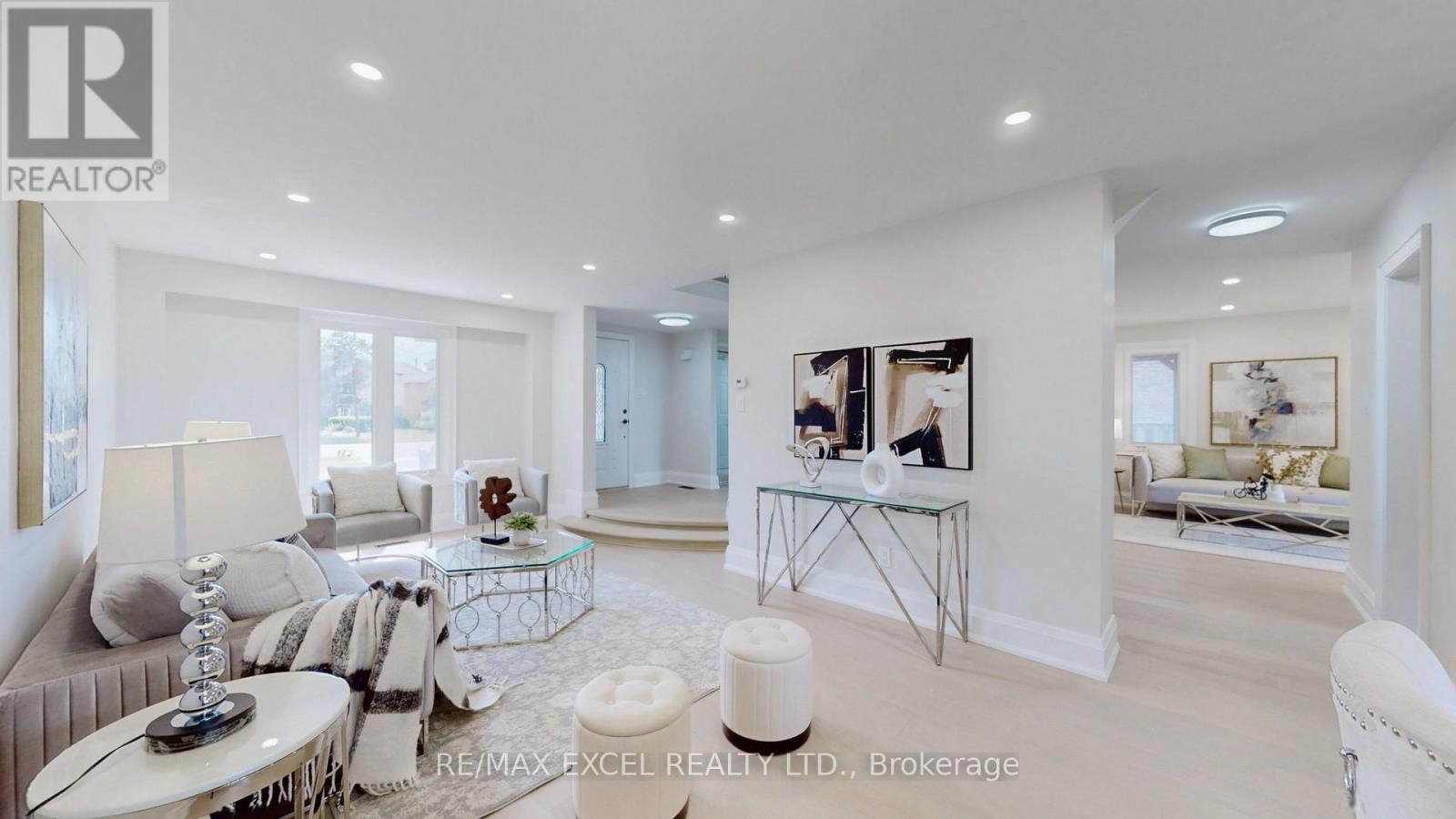 Property at 80 EAGLEVIEW CRESCENT image 4