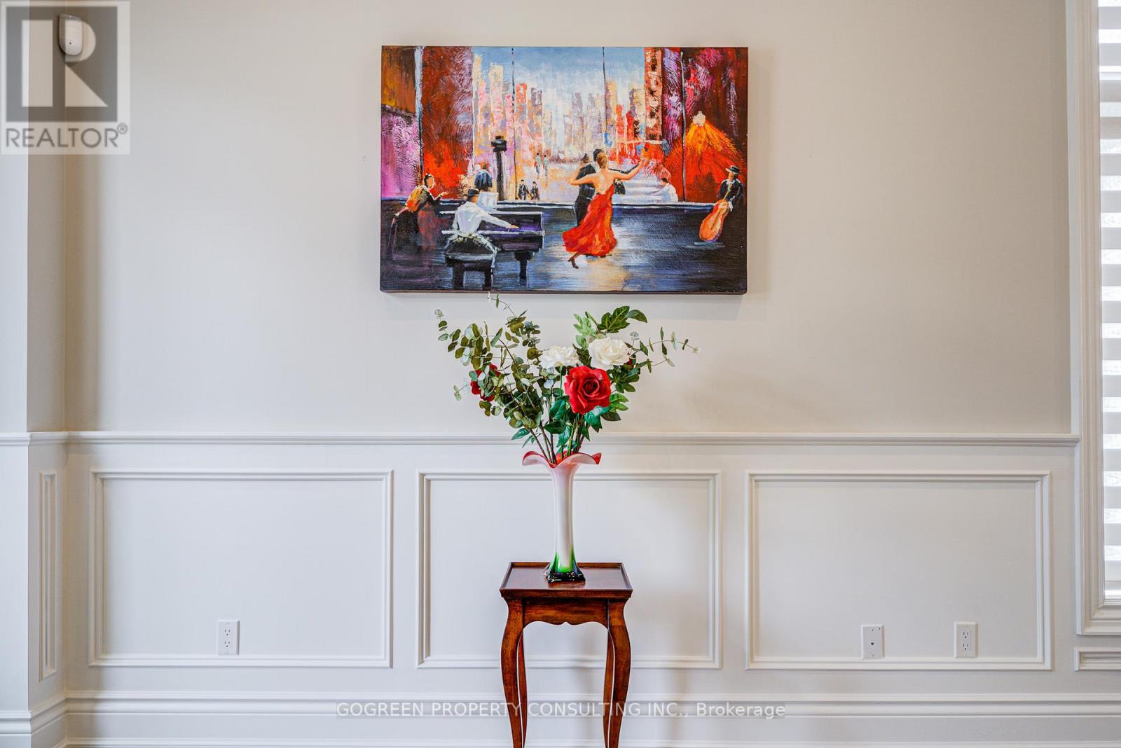 Property at 329 PALISER CRESCENT S image 4