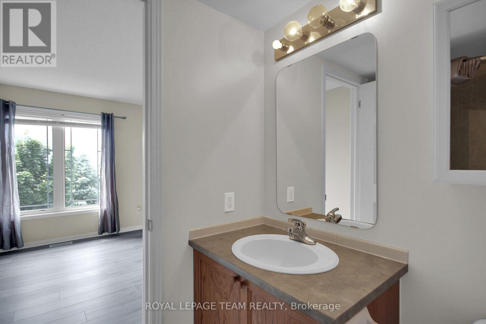 16 - 414 Hillsboro Private, Ottawa, Ontario  K2M 3A8 - Photo 8 - X12246171