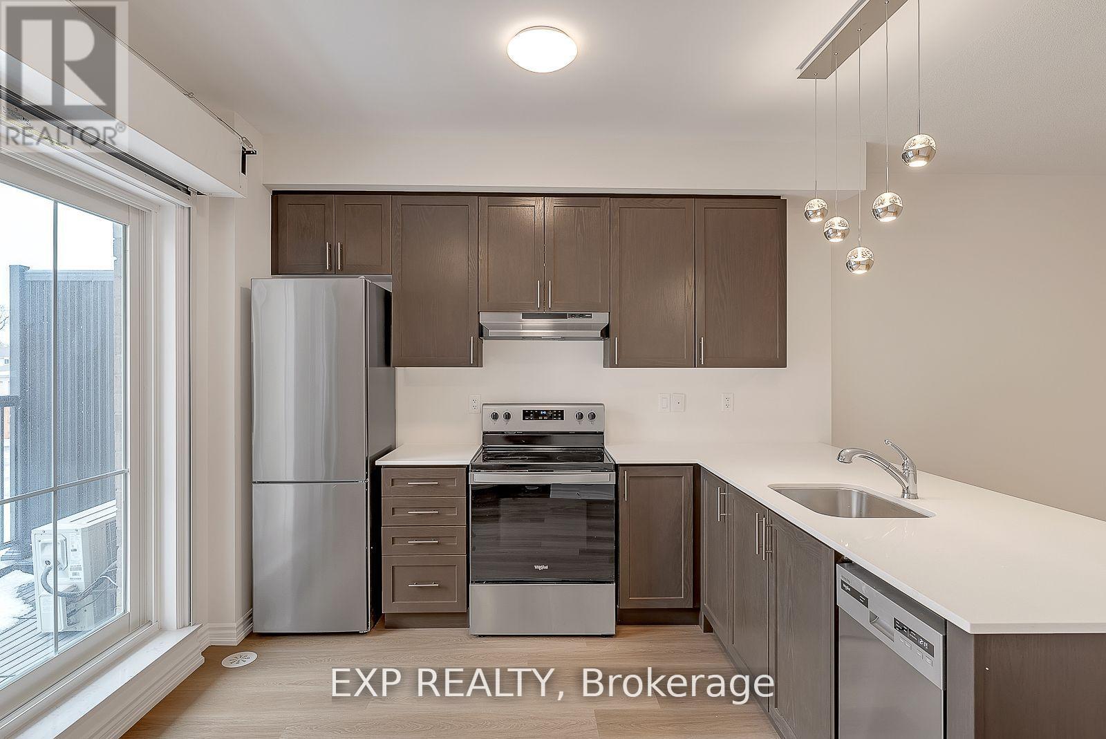 Property at 2 - 465 BERESFORD PATH image 5
