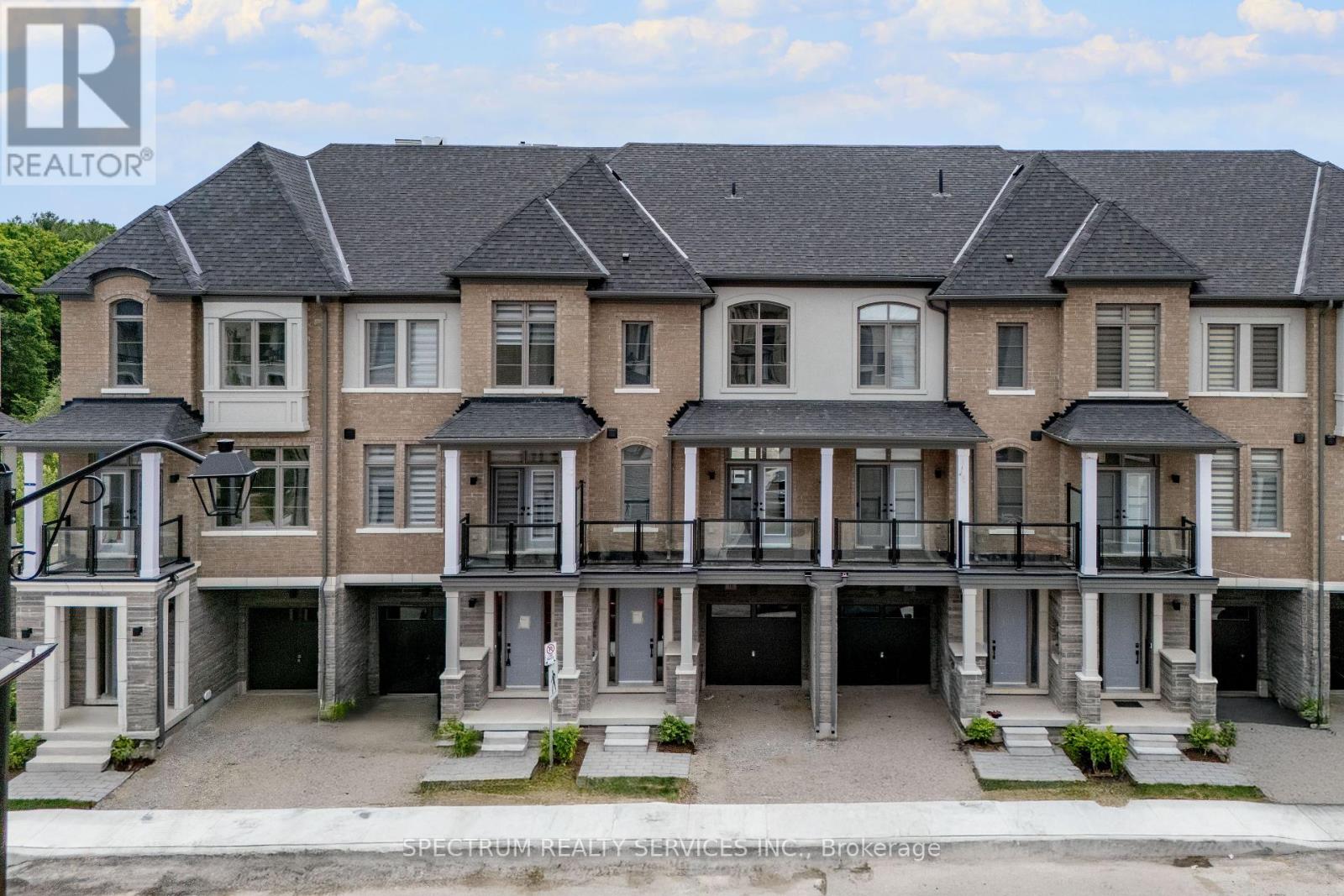 Property at 15 ARCHAMBAULT WAY image 1