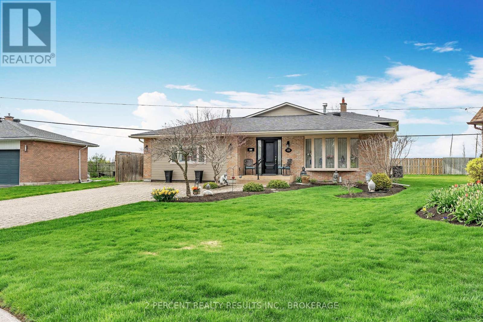Property at 935 BRODIE AVENUE image 1