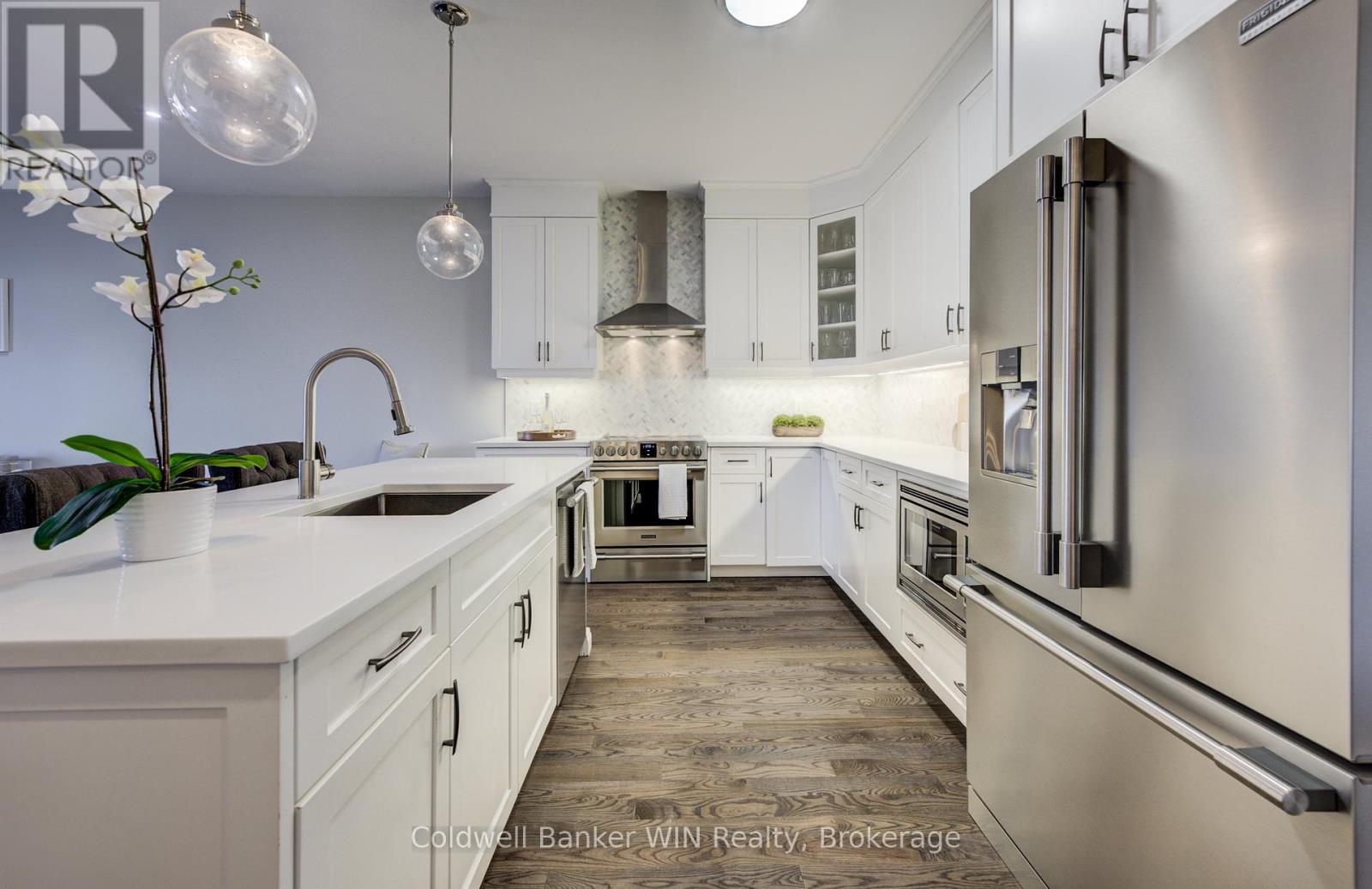 875 Baker Avenue S, North Perth, Ontario  N4W 3V7 - Photo 15 - X12246219