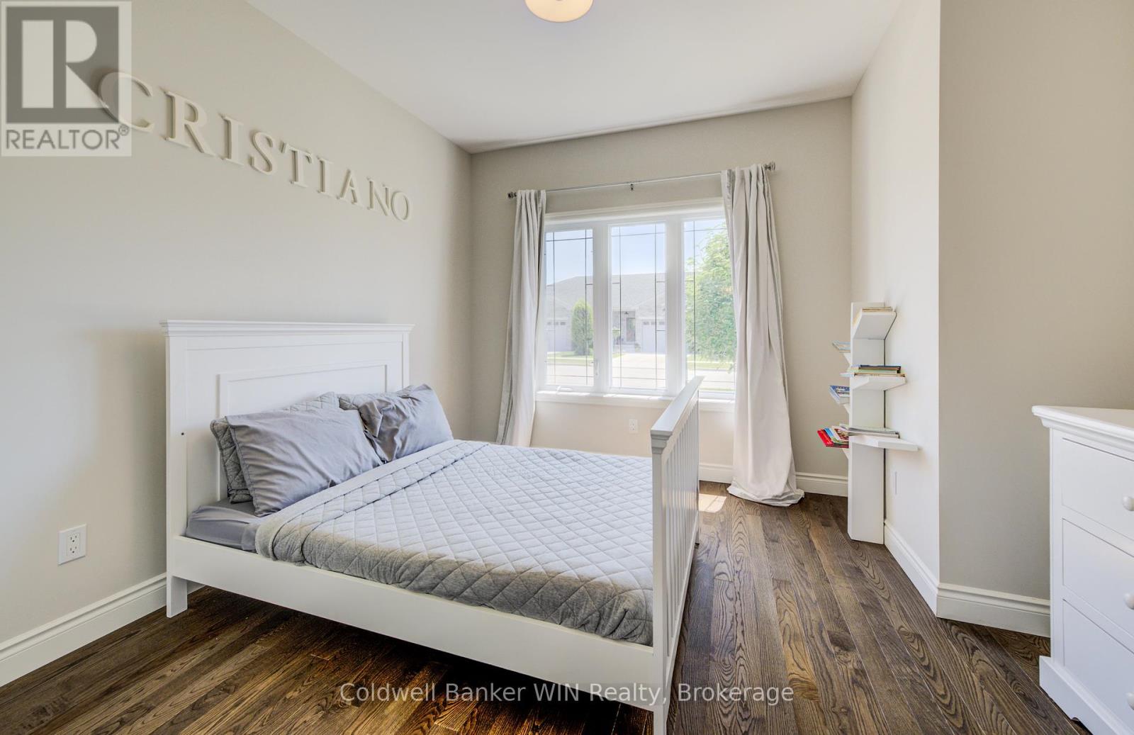875 Baker Avenue S, North Perth, Ontario  N4W 3V7 - Photo 5 - X12246219