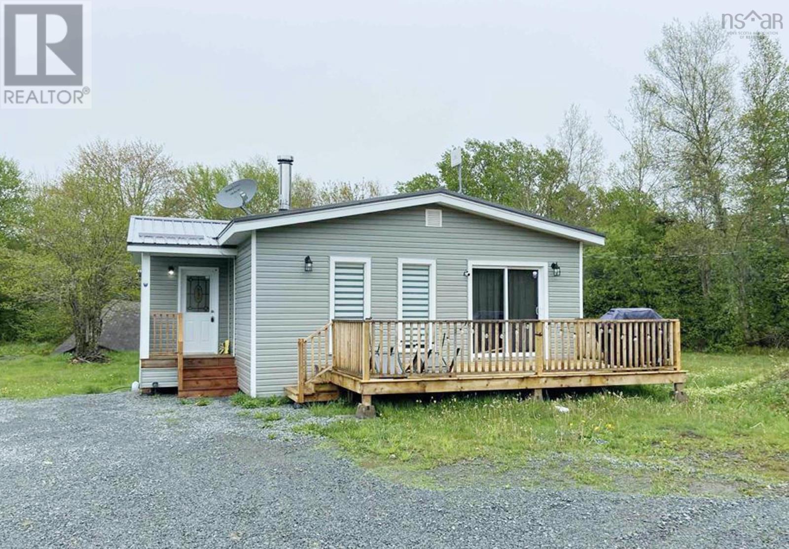 7068 Highway 224, Pleasant Valley, Nova Scotia  B0N 2M0 - Photo 2 - 202505638