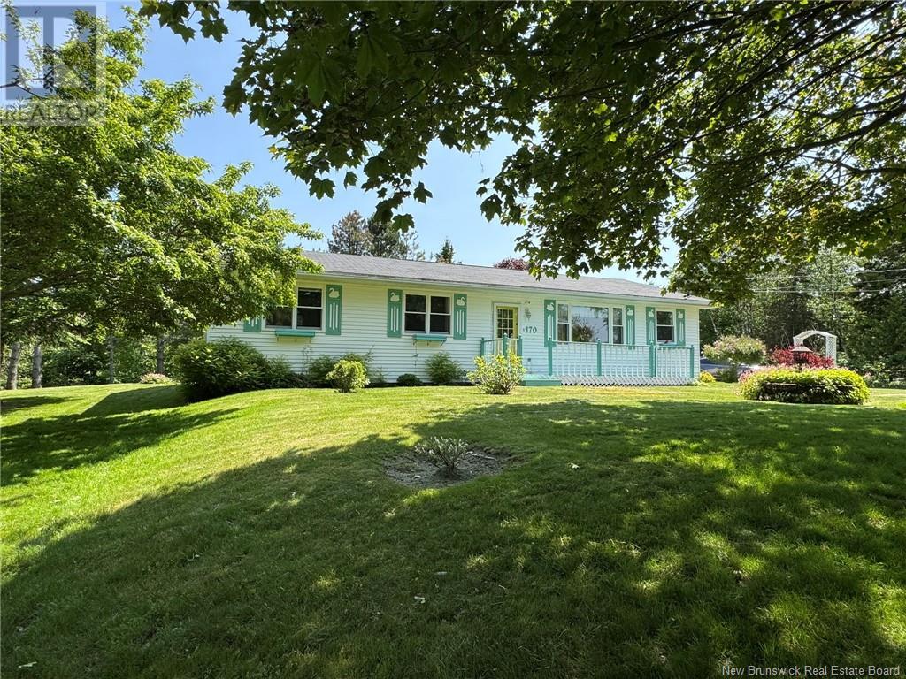 Property at 170 Anglin Drive image 3
