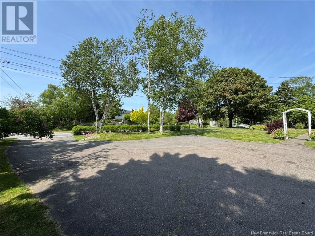Property at 170 Anglin Drive image 4