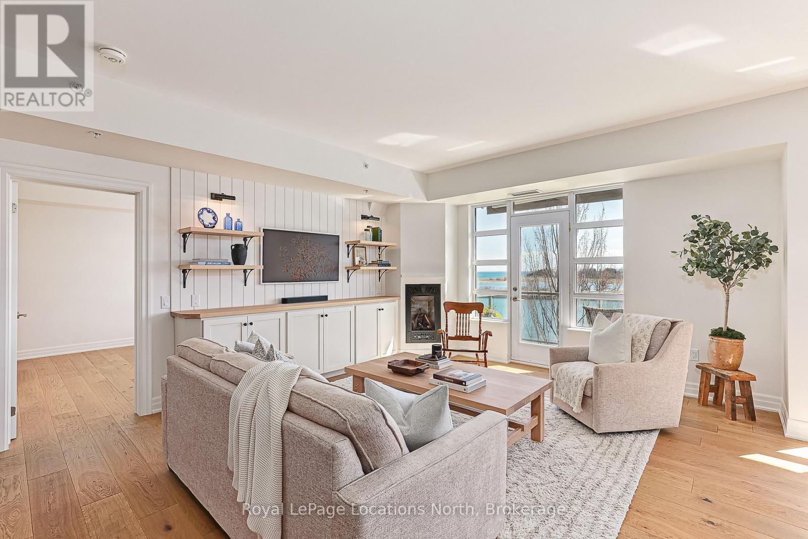 Property at 310 - 1 SHIPYARD LANE image 4