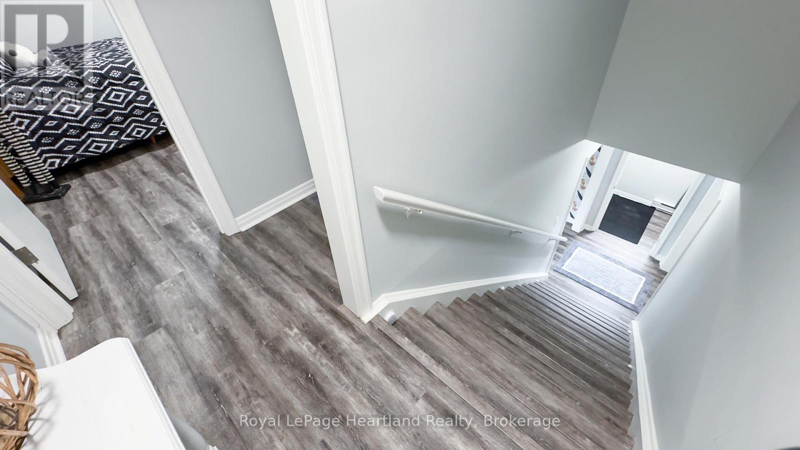 23 - 23 St Charles Square, Huron East, Ontario  N0M 1L0 - Photo 19 - X12246225