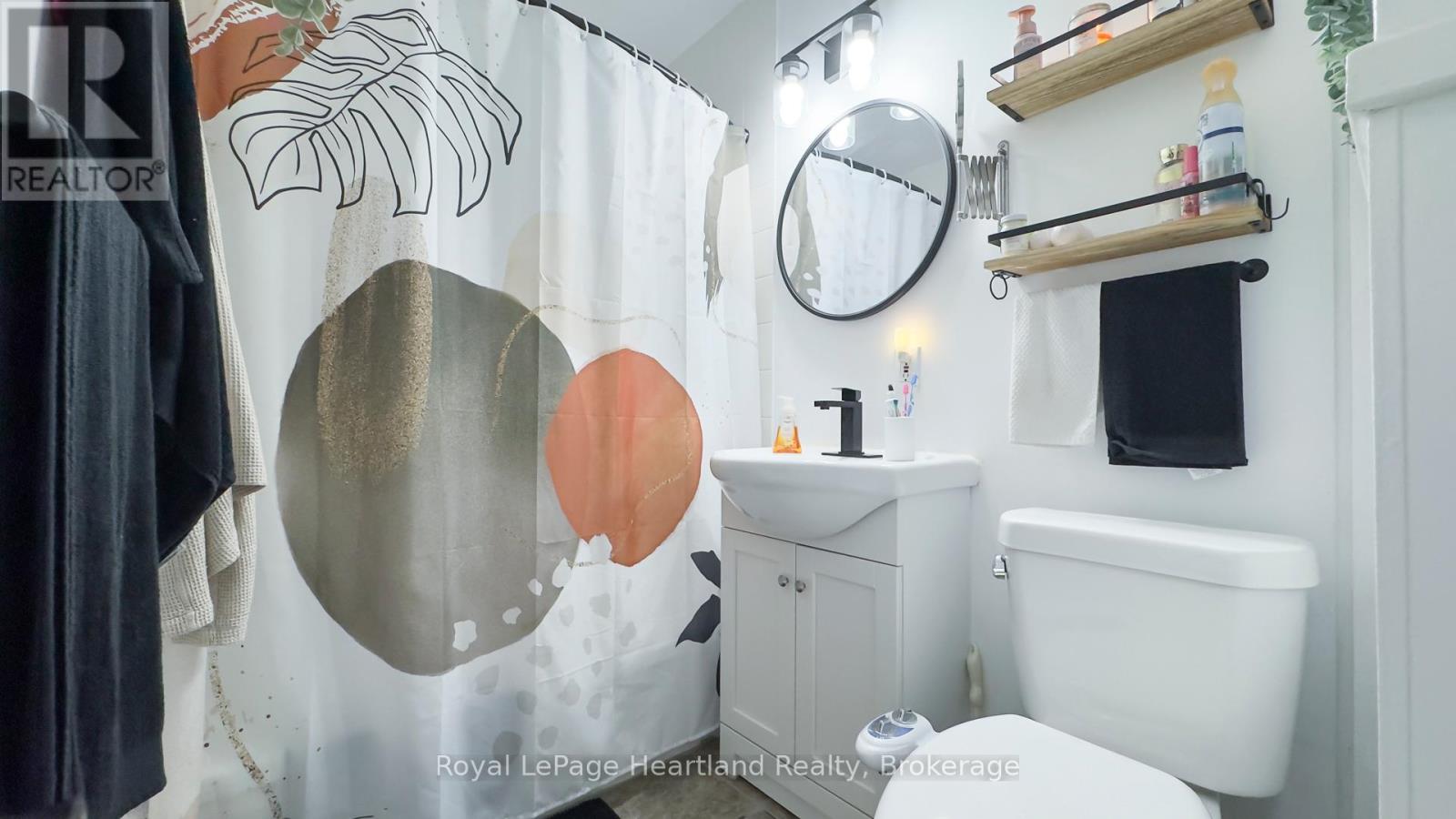 23 - 23 St Charles Square, Huron East, Ontario  N0M 1L0 - Photo 28 - X12246225