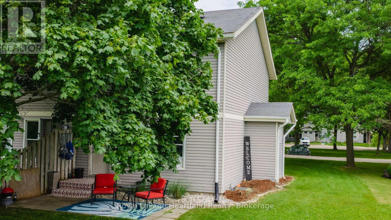 23 - 23 St Charles Square, Huron East, Ontario  N0M 1L0 - Photo 3 - X12246225