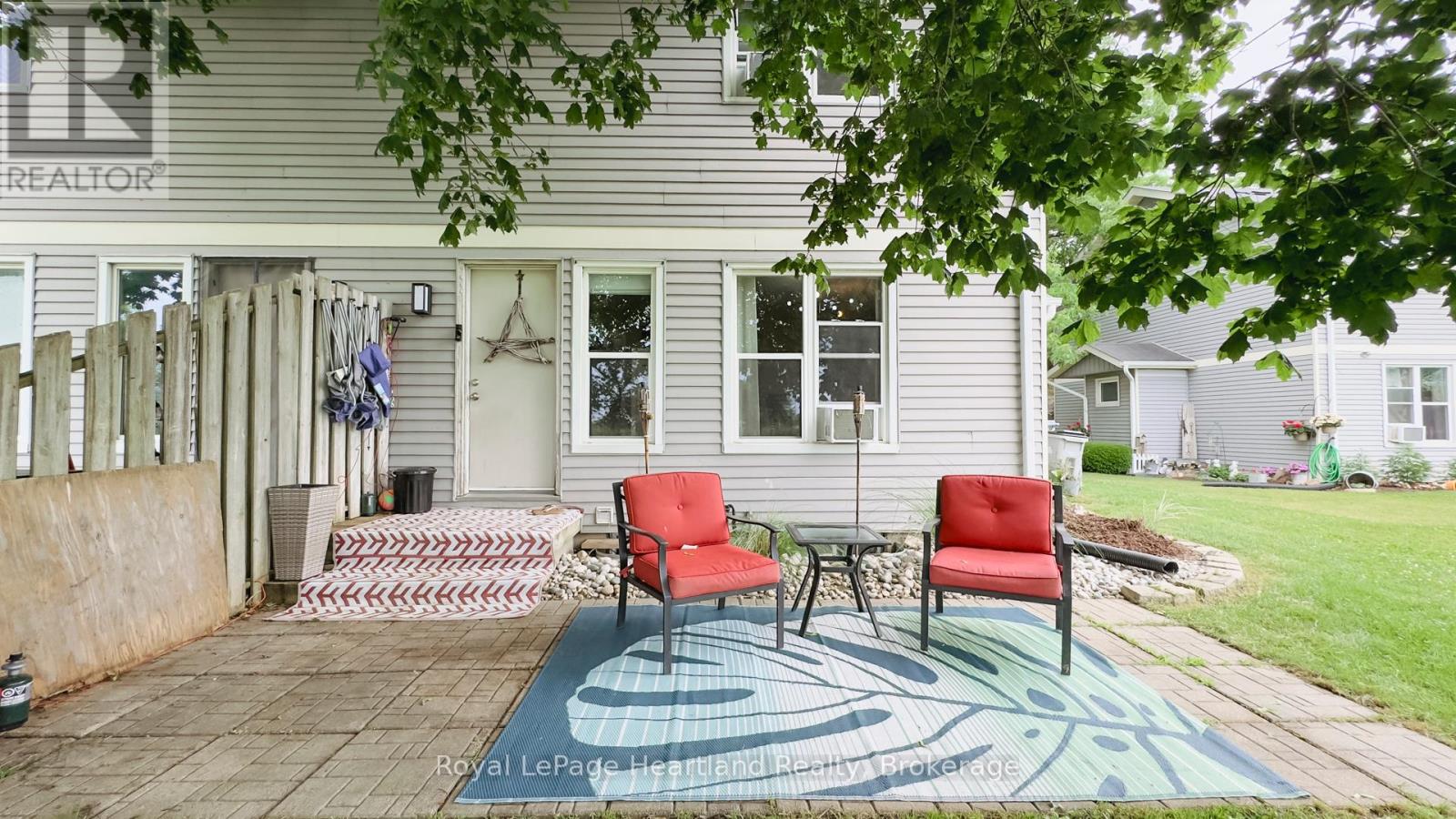 23 - 23 St Charles Square, Huron East, Ontario  N0M 1L0 - Photo 35 - X12246225