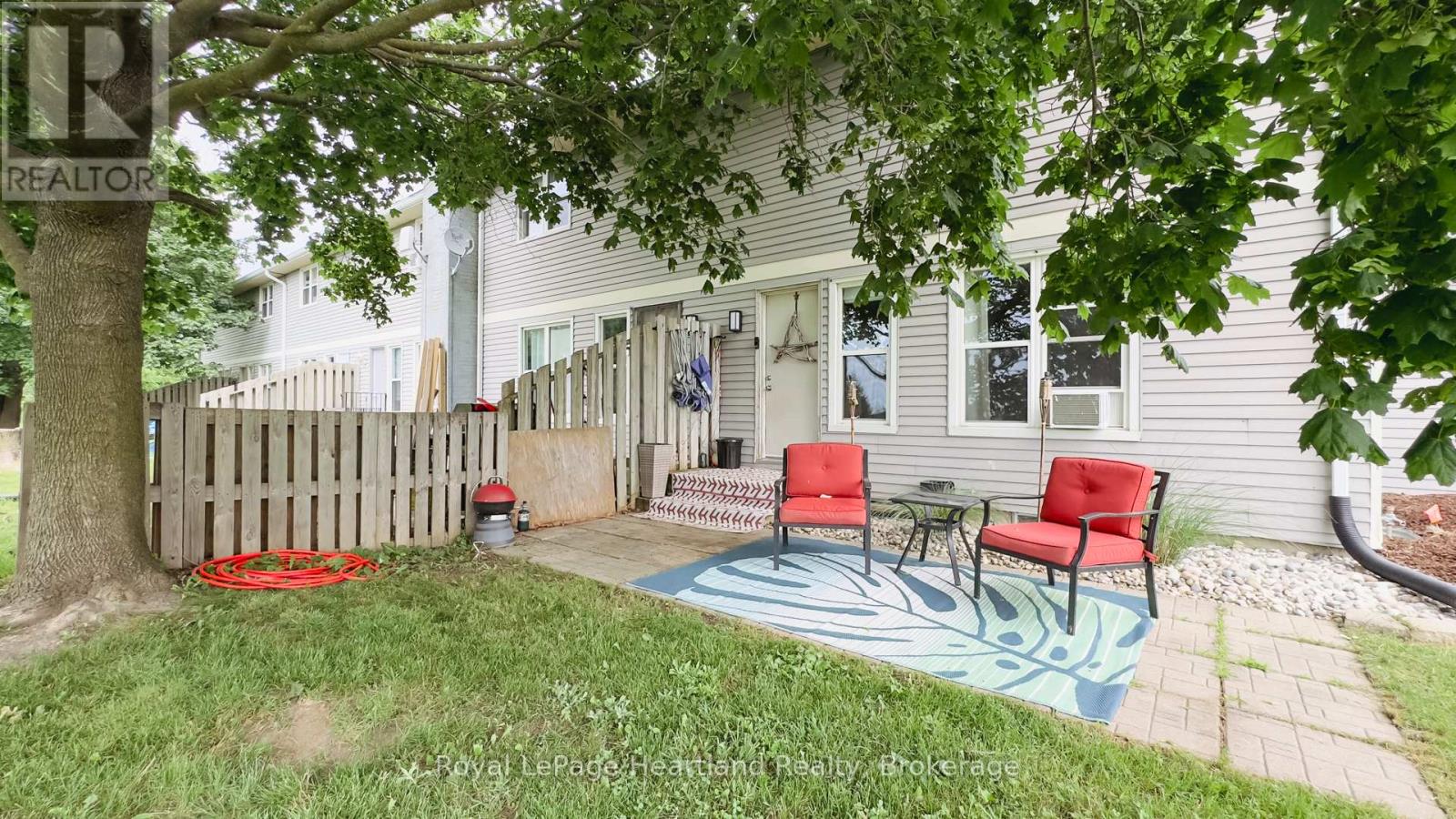 23 - 23 St Charles Square, Huron East, Ontario  N0M 1L0 - Photo 36 - X12246225