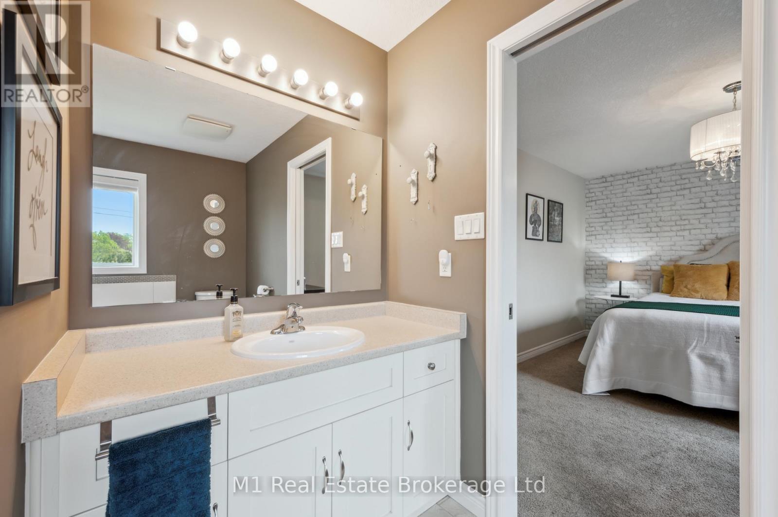 12 Oakes Court, Guelph, Ontario  N1E 0J6 - Photo 25 - X12246231