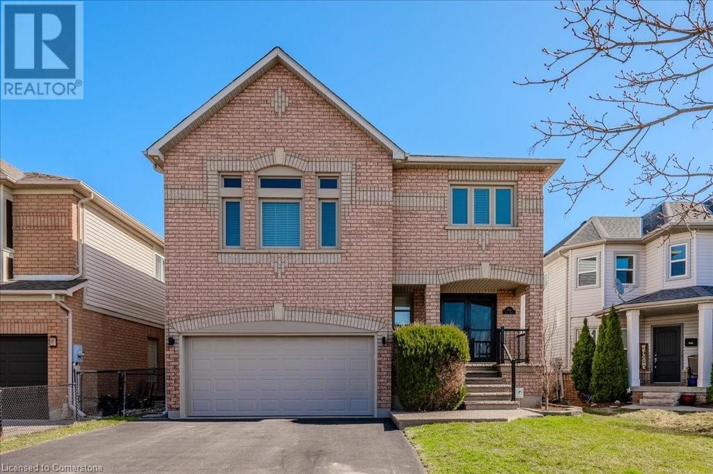 Property at 144 RILEY Street image 3