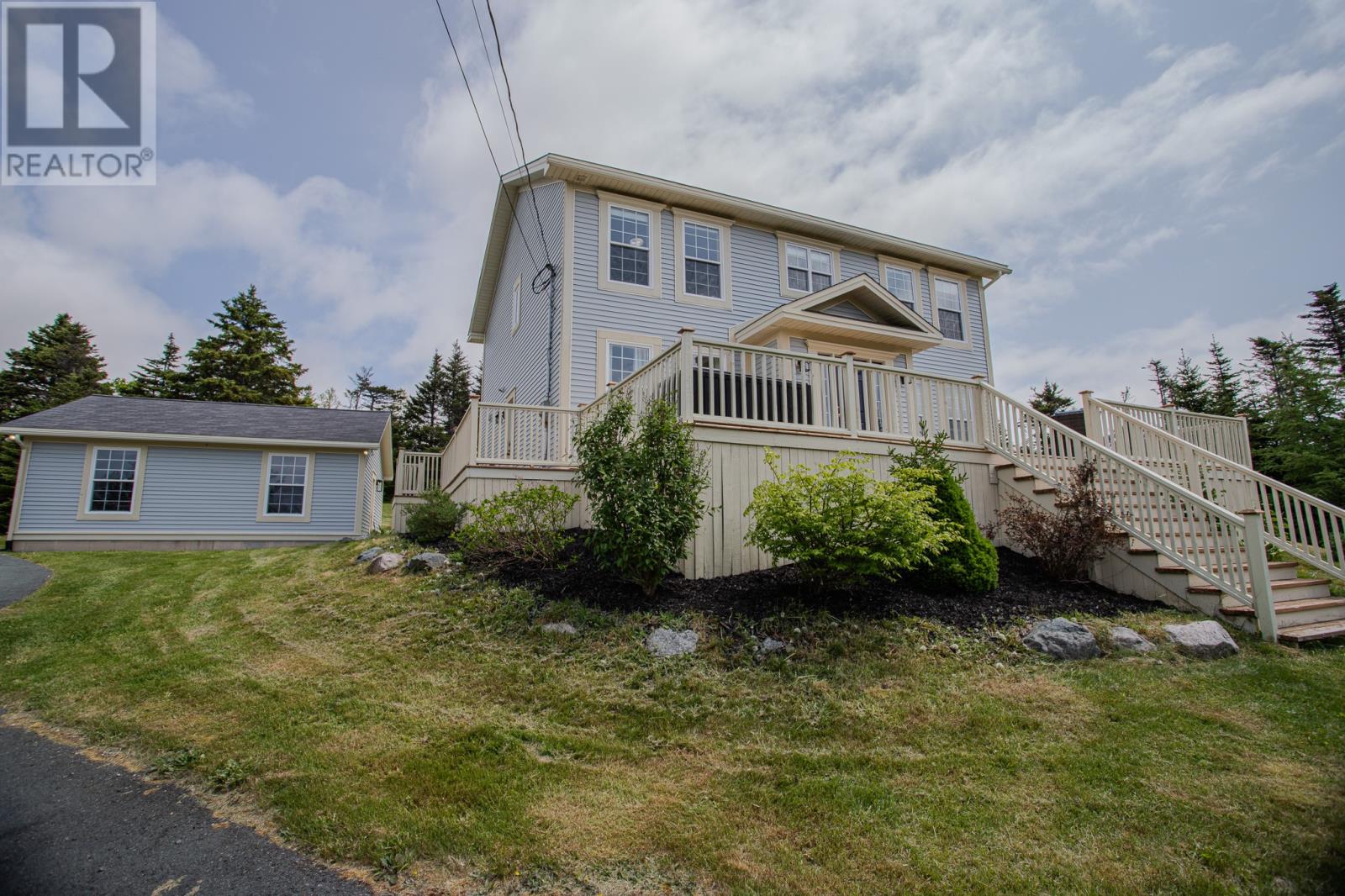 Property at 17 Oliver's Pond Road image 2