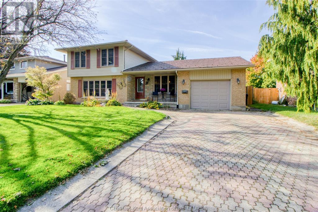 55 Daleview Crescent, Chatham, Ontario  N7M 5V9 - Photo 2 - 25016074