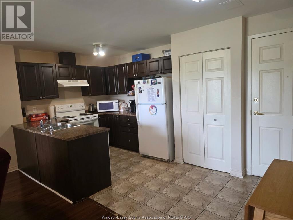 Property at 2650 SANDWICH WEST PARKWAY Unit# 107 image 5