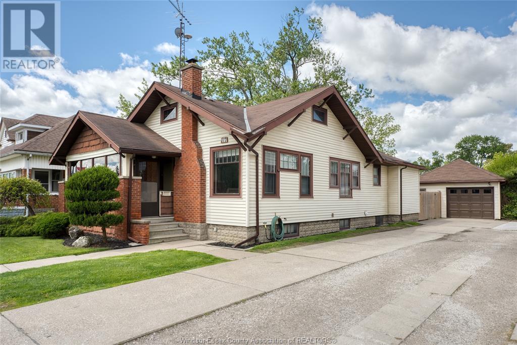 Property at 117 Erie image 3