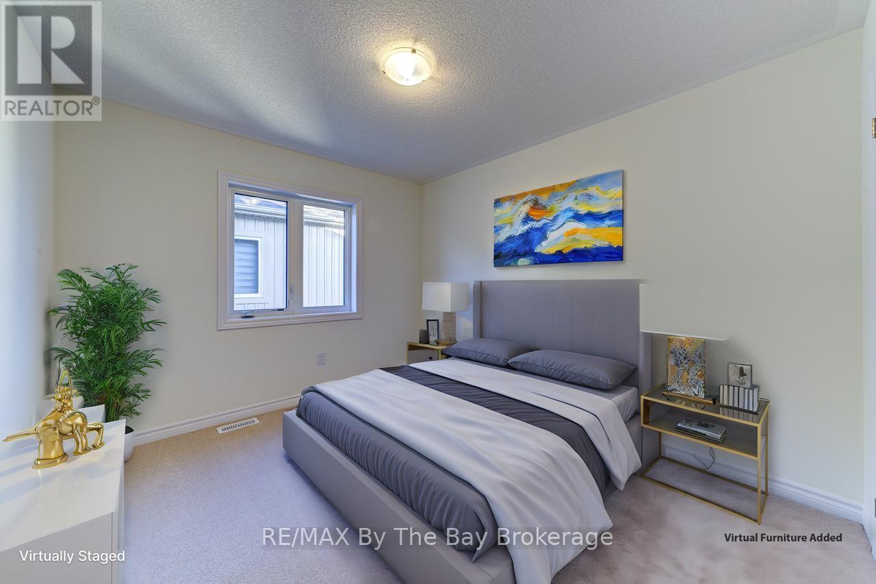 162 Mapleside Drive, Wasaga Beach, Ontario  L9Z 0L4 - Photo 33 - S12246276