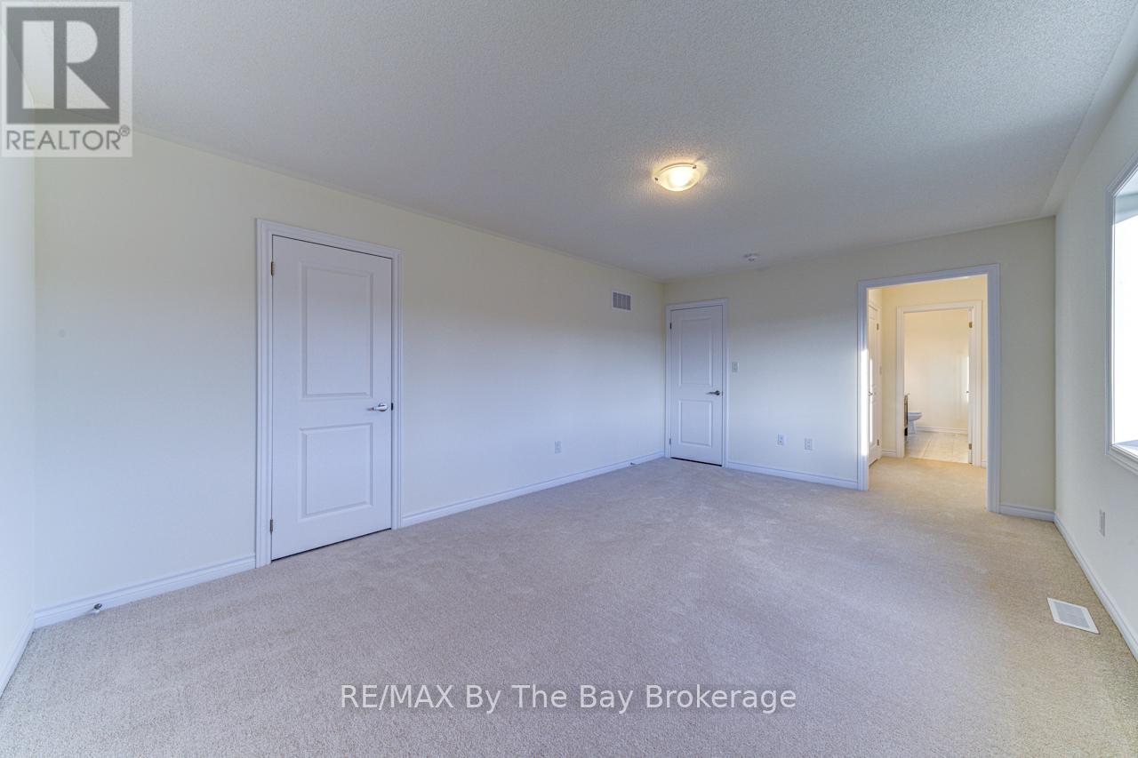 162 Mapleside Drive, Wasaga Beach, Ontario  L9Z 0L4 - Photo 36 - S12246276