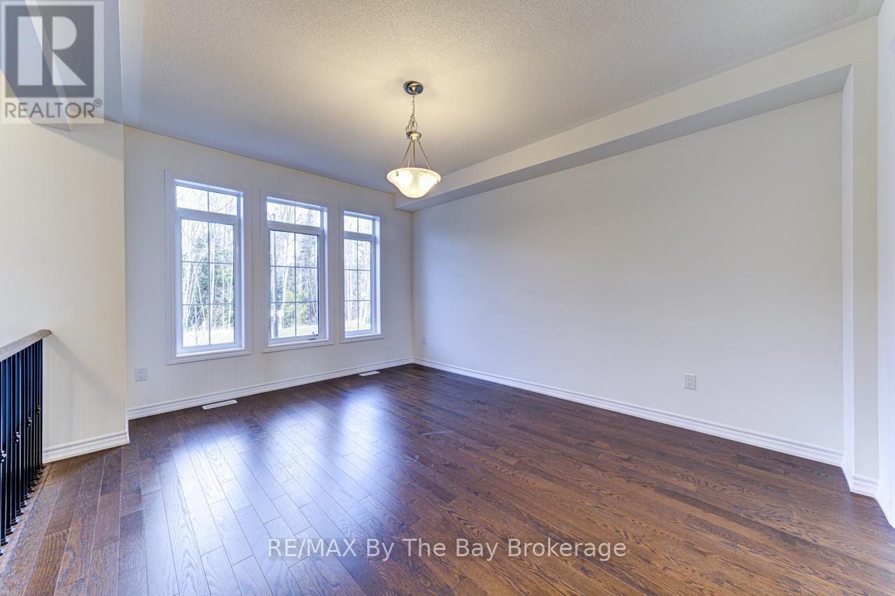 162 Mapleside Drive, Wasaga Beach, Ontario  L9Z 0L4 - Photo 6 - S12246276