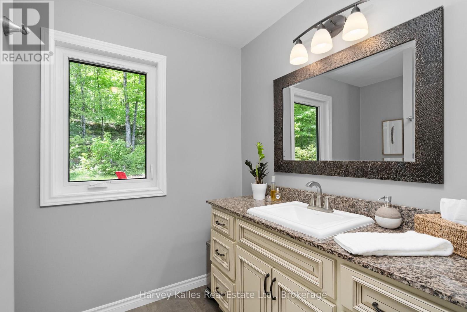 142 Allensville Road, Huntsville, Ontario P0B 1M0 - Photo 13 - X12246261