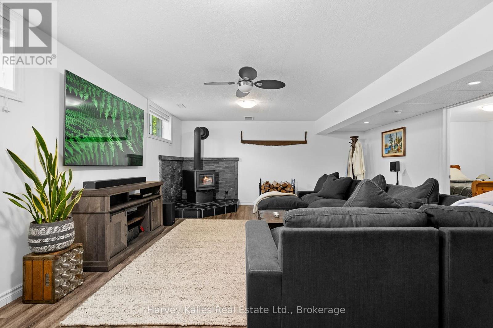 142 Allensville Road, Huntsville, Ontario P0B 1M0 - Photo 21 - X12246261