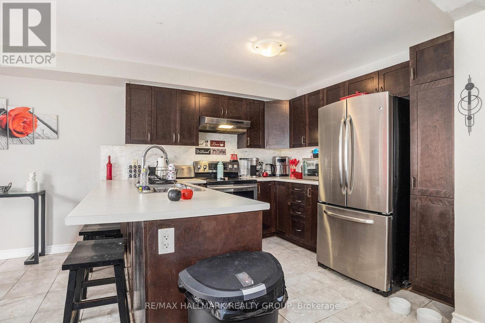 6349 Renaud Road, Ottawa, Ontario  K1W 0J4 - Photo 7 - X12246305